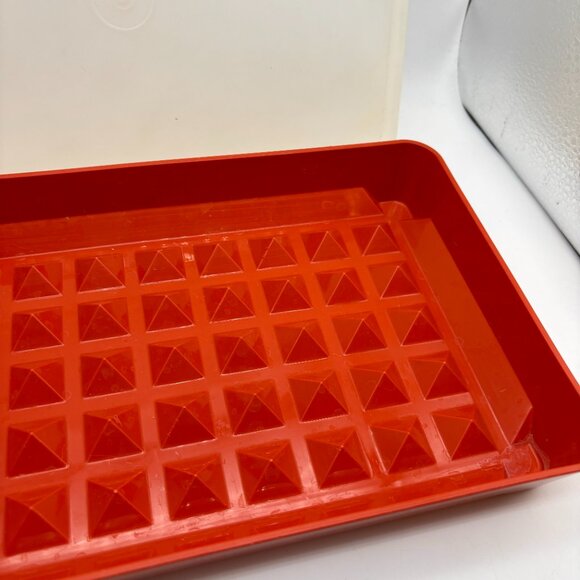 Vintage Tupperware Deli Meat Hot Dog Bacon Storage Container Plastic with Lid - Picture 6 of 15